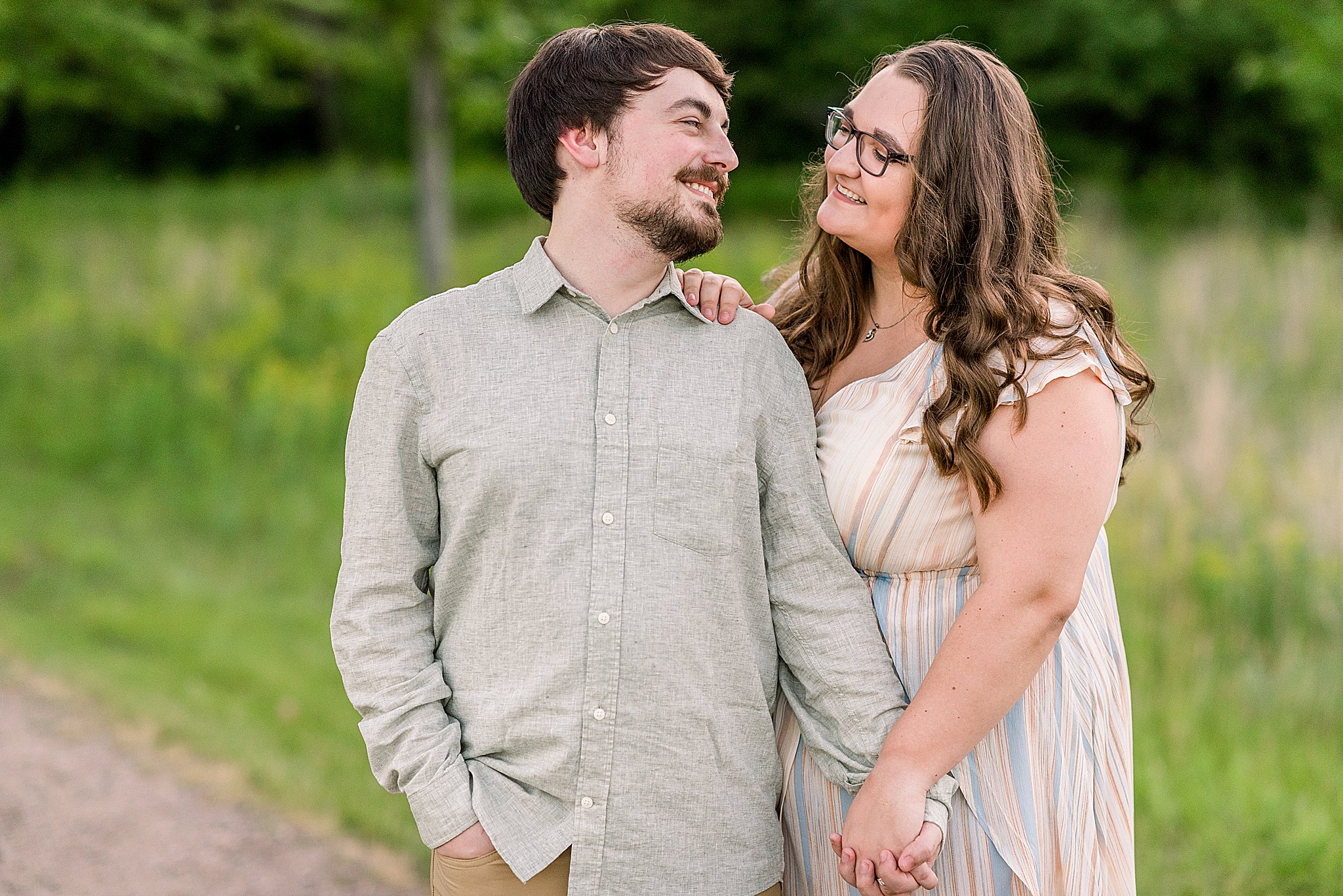 Sioux Falls Engagement Photo, Couple Holding Hands